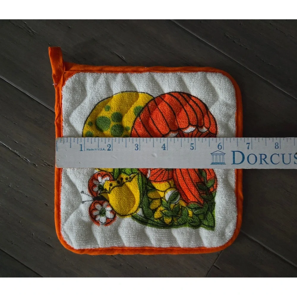 Vintage 70s Mushroom Pot Holders Set of 2 Orange Yellow Retro Kitchen Hot Pads